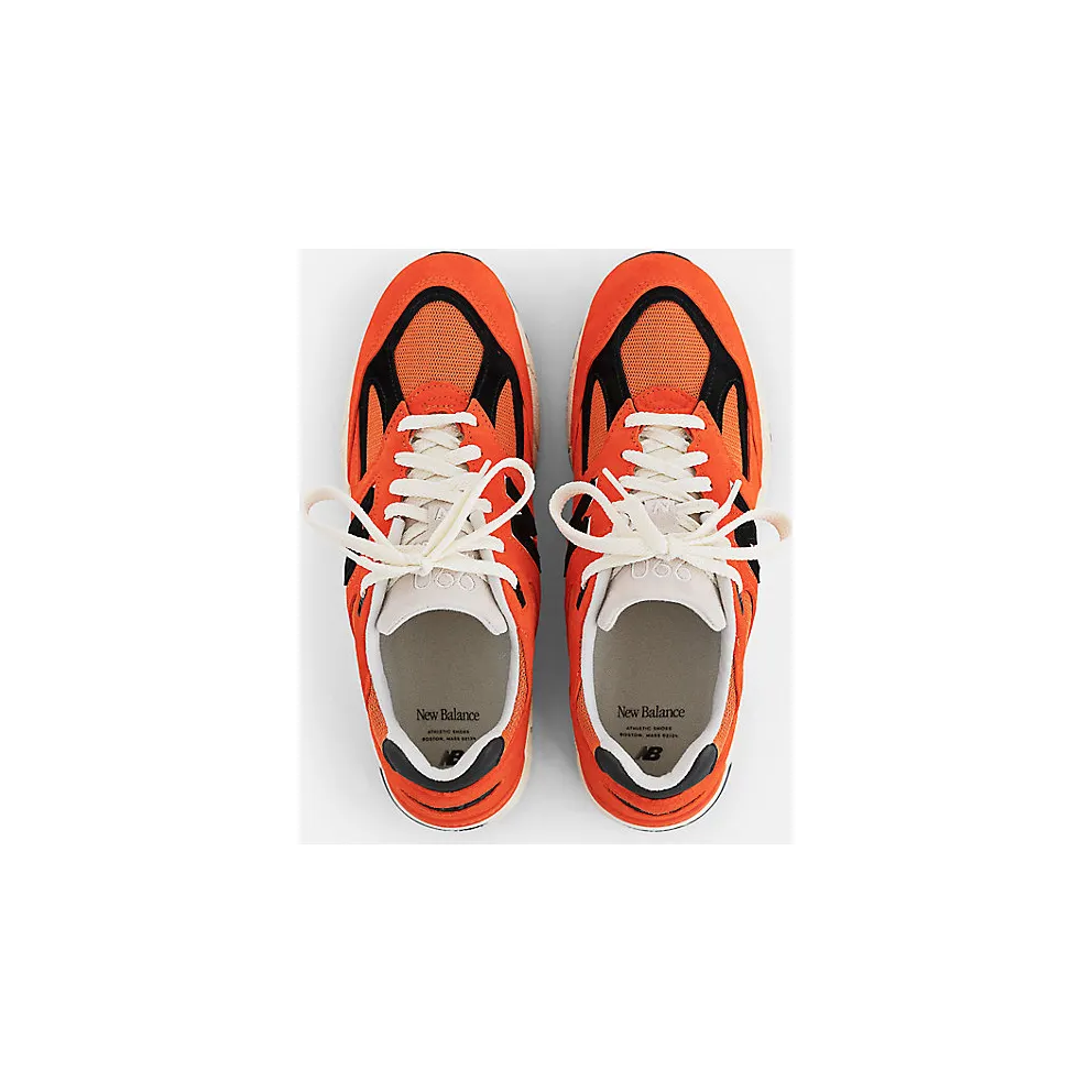 New Balance New Balance Orange/Black (M990AI2)