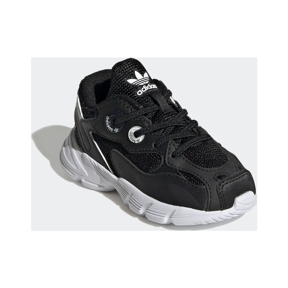 Adidas Astir Core Black / Core Black / Cloud White (GY6664)