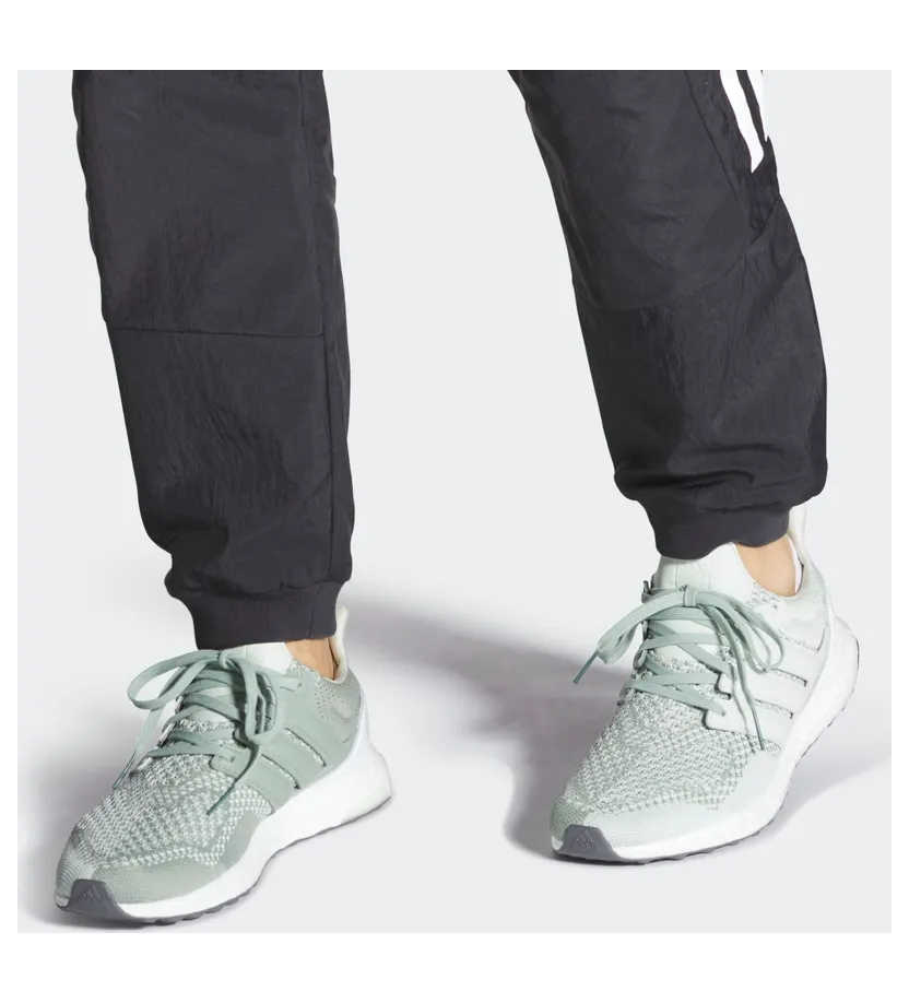 adidas-ultraboost HQ2199