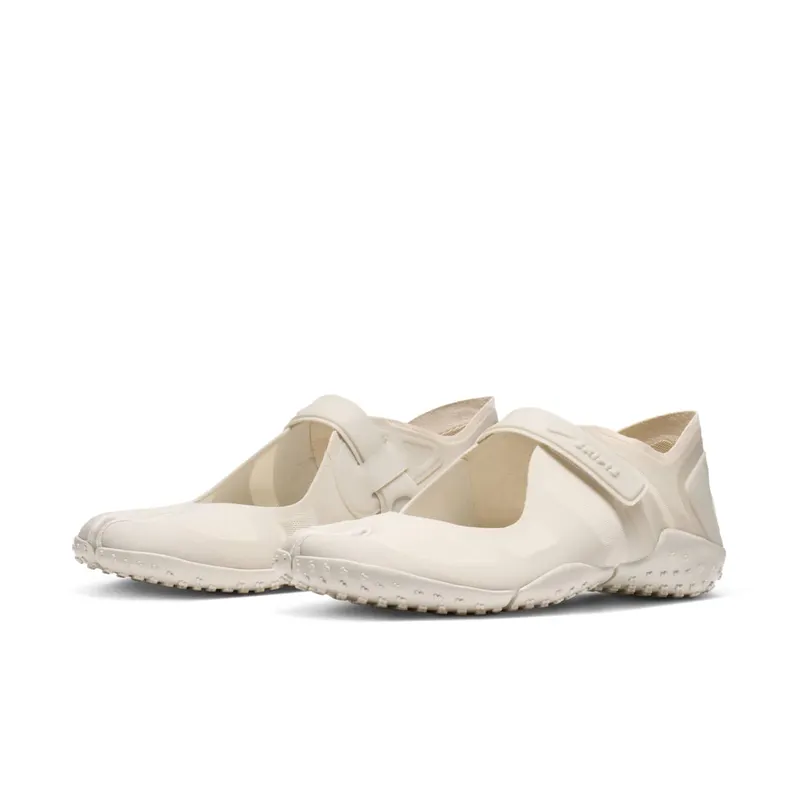 Nike Rift Mesh “SKIMS Light Bone” (IO7694-002)