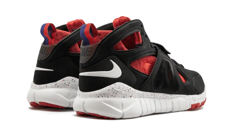 Nike Huarache Free Shield “BLACK/RED” (559599-016)