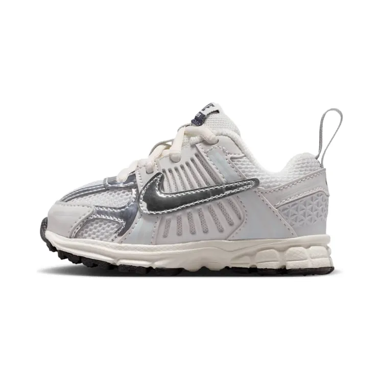 Nike Vomero 5 Photon Dust Gridiron Chrome (IR4588-001)
