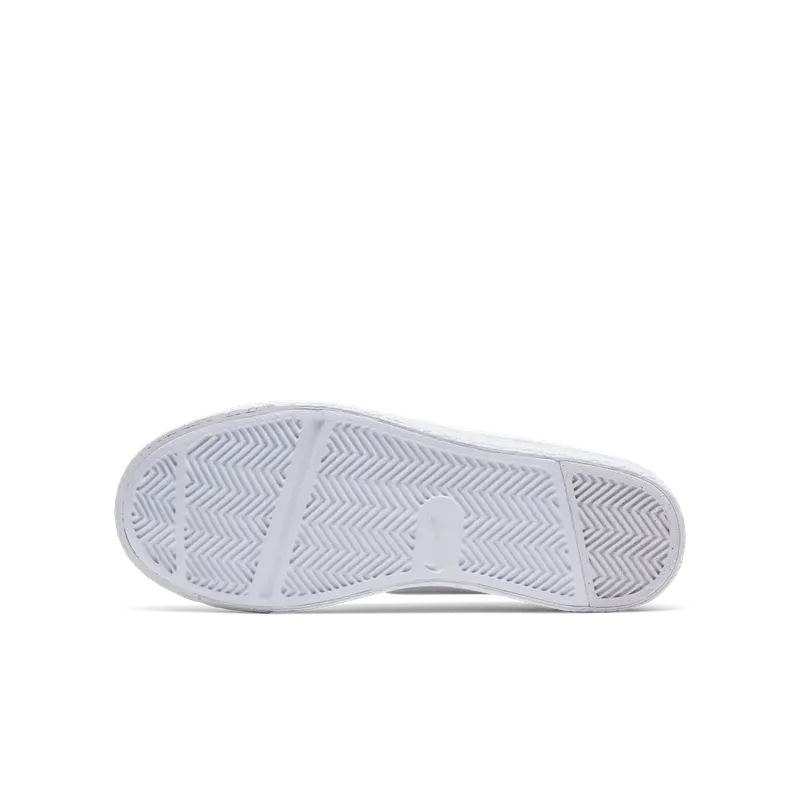 Nike Blazer Low Older Kids’ White (555190-102)
