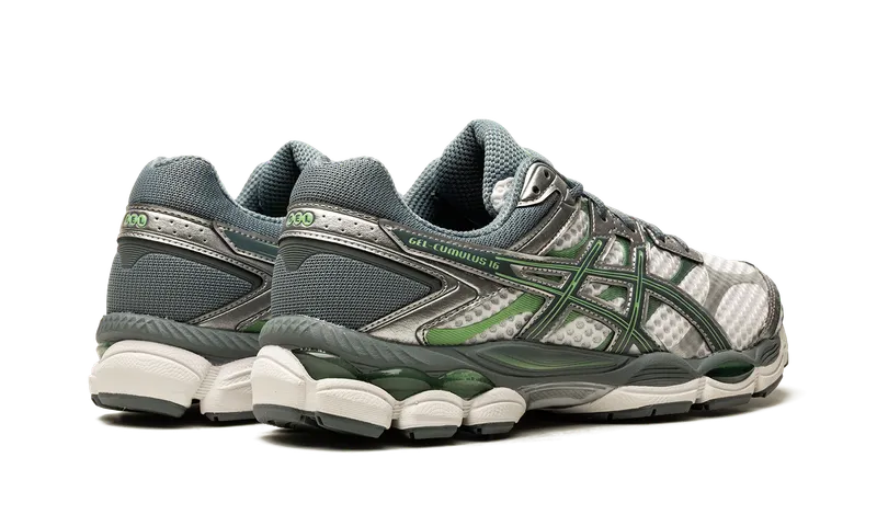 Asics GEL-Cumulus 16 “White / Ironclad” (1203A733-100)