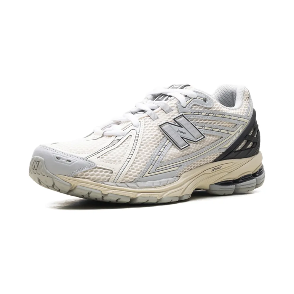 New Balance 1906R “Beige Light Grey White” (M1906RLZ)