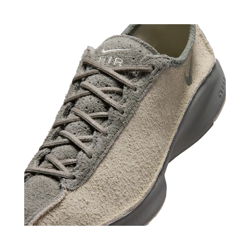 Nike Air Superfly “Light Khaki / Light Army” (IV6044-229)