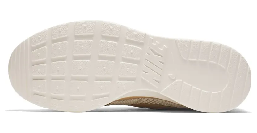 nike-tanjun 921668-200