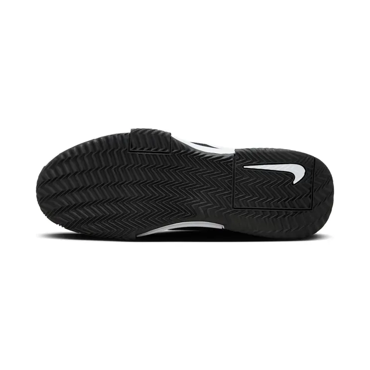 nike-zoom FJ1813-001