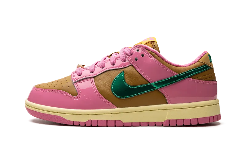 Nike DUNK LOW “Parris Goebel” (FN2721-600)