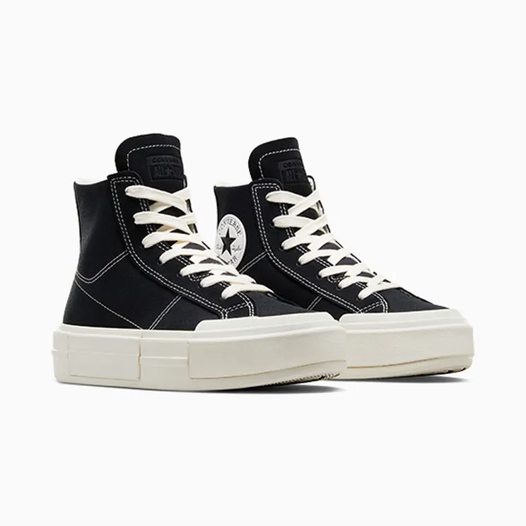 converse-chuck-taylor-all-star A04689C