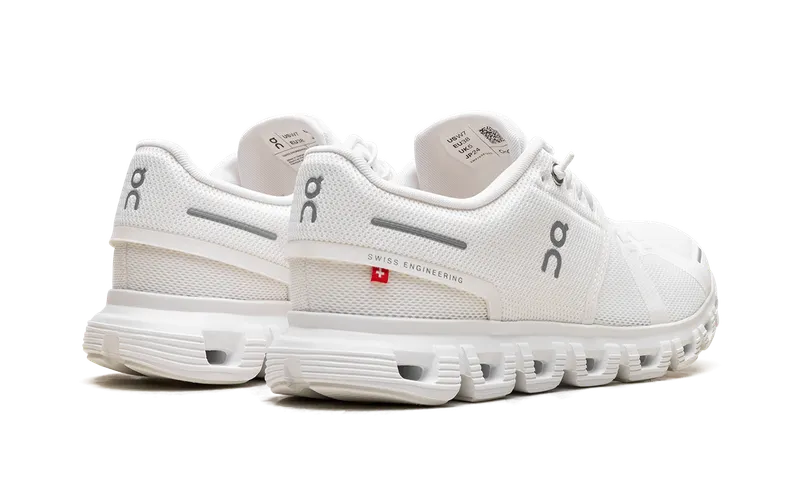 On Cloud 6 W “White”: van ochtendwandeling naar lunchafspraak (2)
