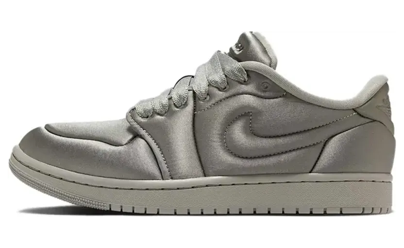air-jordan-1 HF3969-002