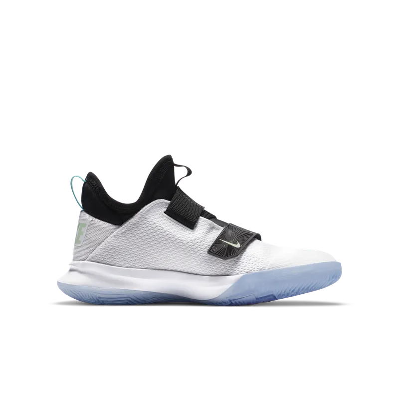 Nike Zoom Flight Older Kids’ Basketball White (CK0787-101)