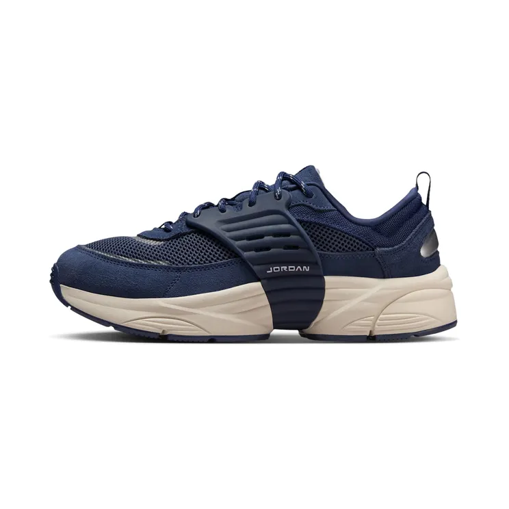 Jordan Air Jordan Trunner “Midnight Navy / Thunder Blue / Light Orewood Brown / Pink Foam” (IB3722-400)