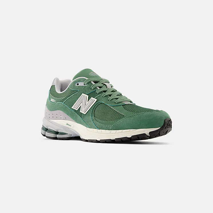 new-balance-2002r M2002RHW