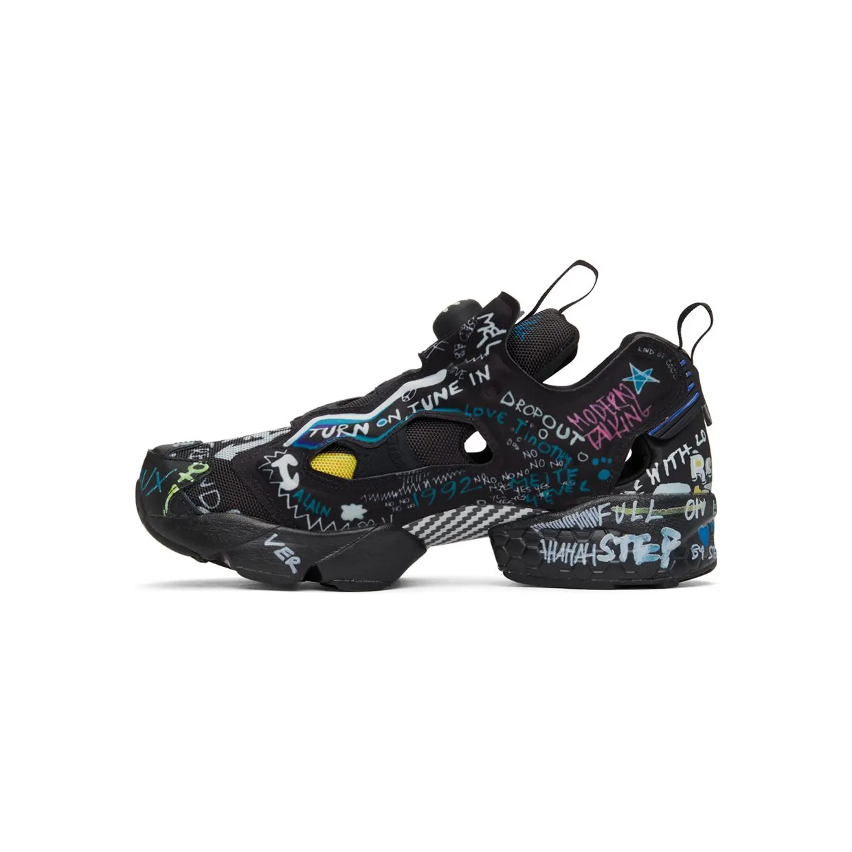 VETEMENTS Black Reebok Edition Instapump Fury Black Graff (UA52SN100B) (3)