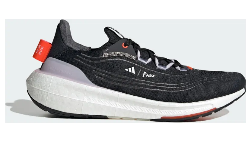 adidas Ultraboost Light Core Black / Cloud White / Grey Five (GY9358)