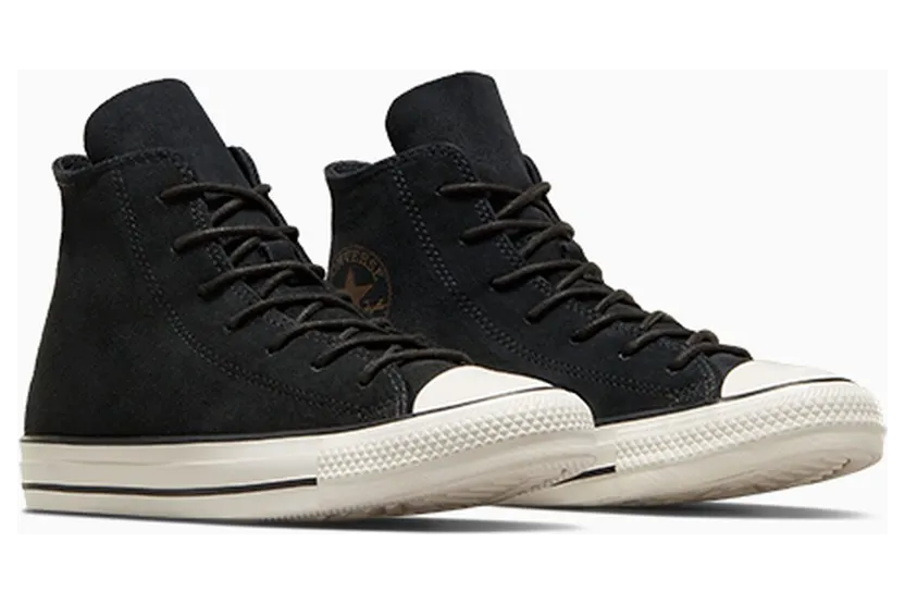 converse-chuck-taylor-all-star A04637C