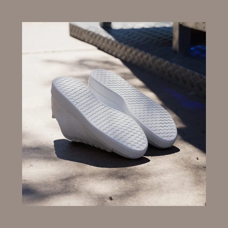 adidas-advantage GW2063