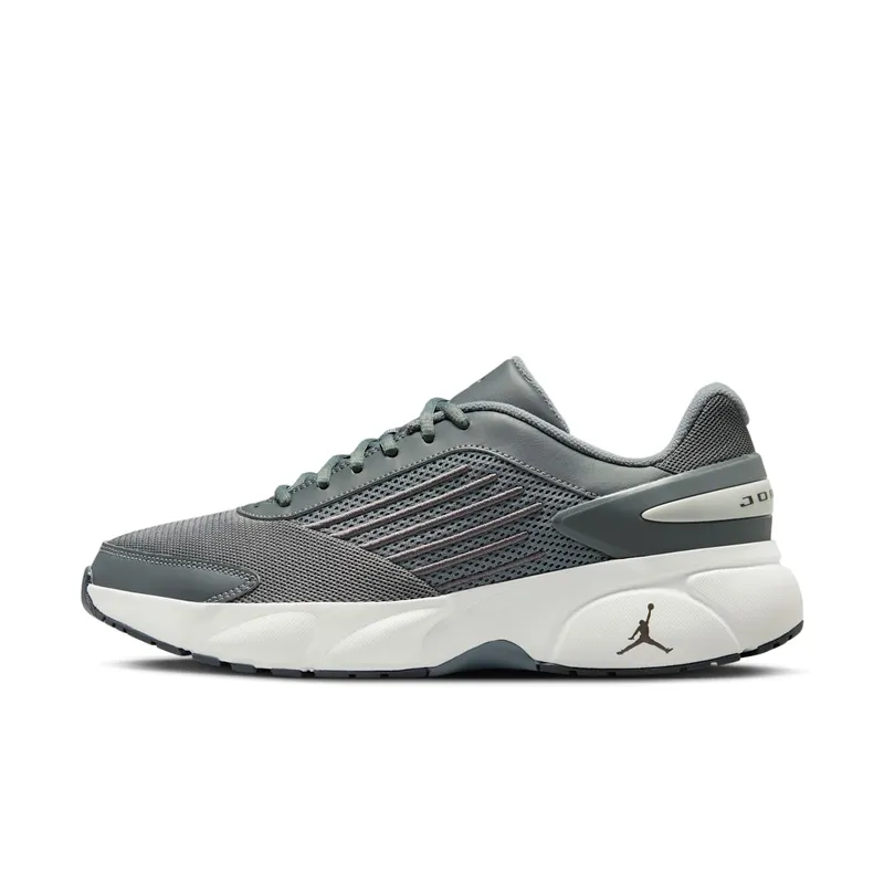 Jordan Trunner Flow “Smoke Grey Iron Grey” (IO2091-002)