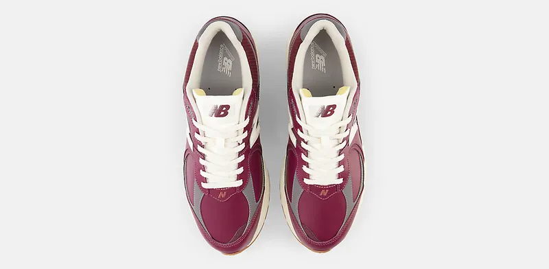 New Balance 2002R (M2002RVH)