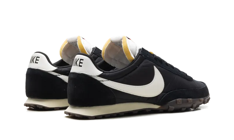 Nike Waffle Racer “Black Coconut Milk Gum” (IM8658-001)