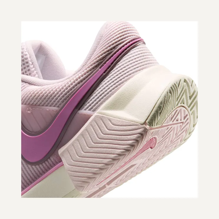 nike-zoom IQ6076-601