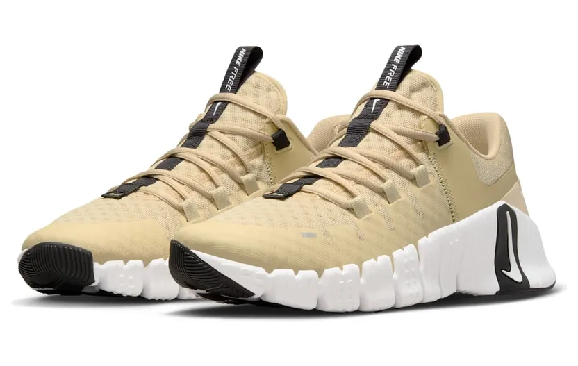 nike-metcon FN6616-701