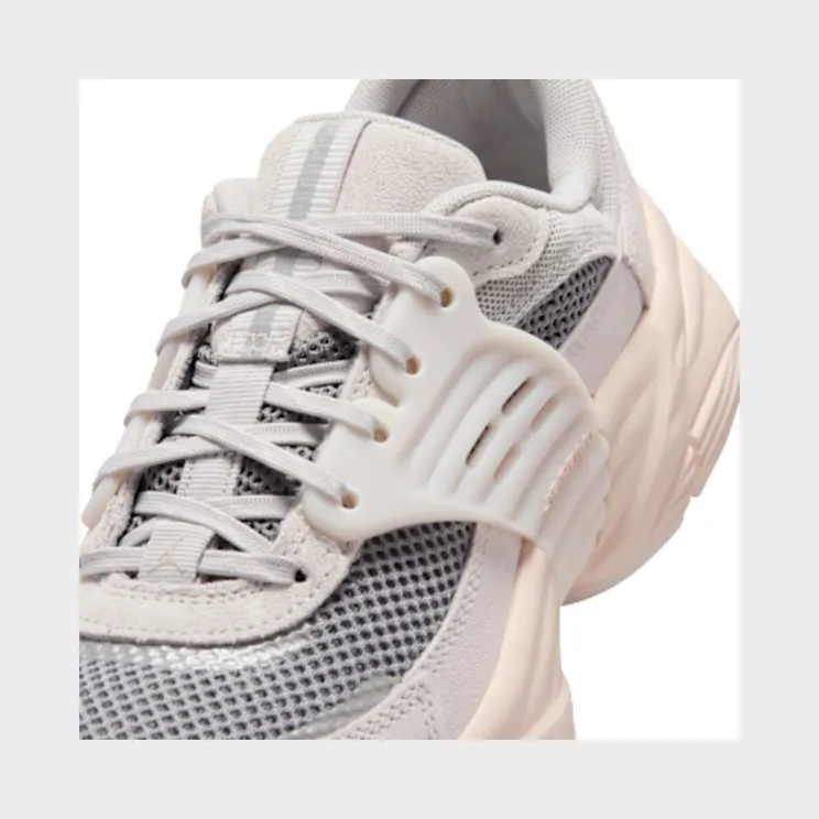 nike-legend II6531-011