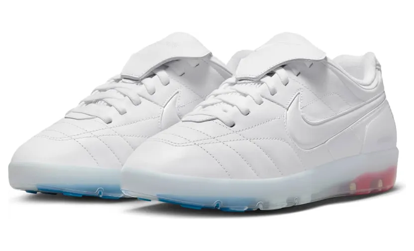 Jacquemus x Nike Cryoshot Tiempo R10: minimal designer-drop (5)