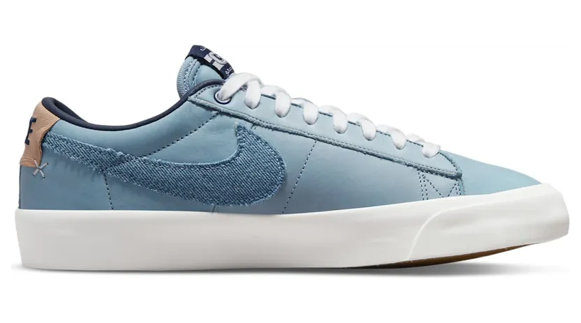 nike-zoom DM8890-100