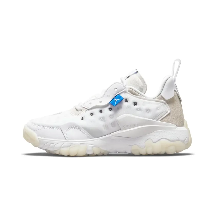 Jordan Delta 2 Dameschoen “White / Sail / Pure Platinum / Black” (CW0913-102)