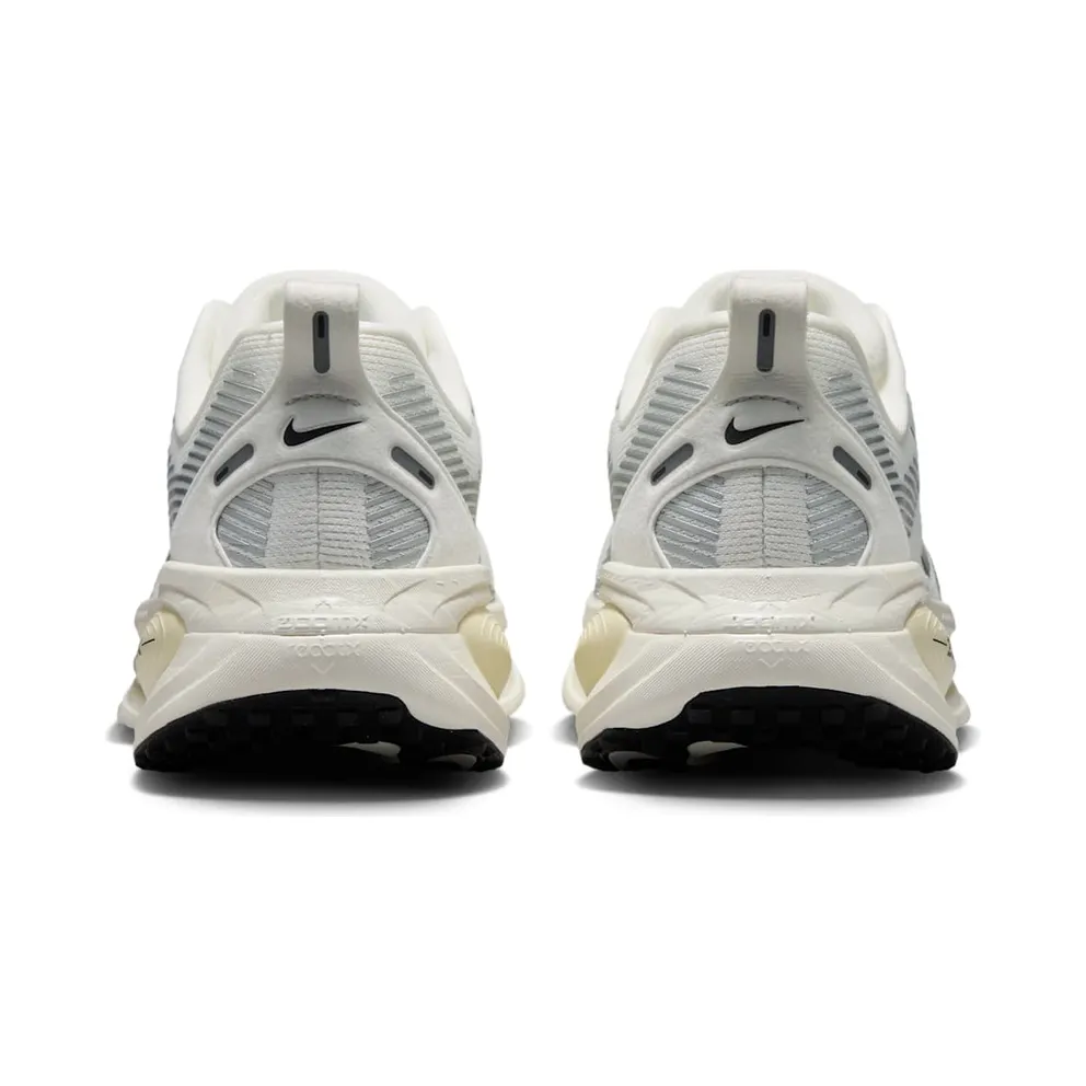 Nike Vomero 18 Summit White Coconut Milk (HM6804-101)
