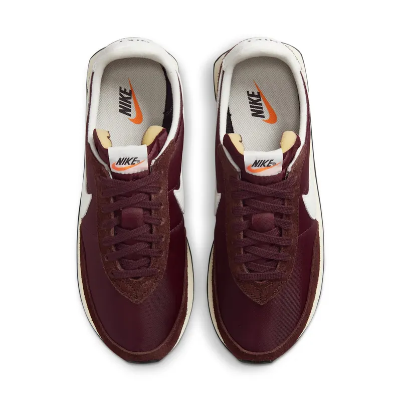 Nike Waffle Trainer 2 Burgundy Crush (DM0180-600)