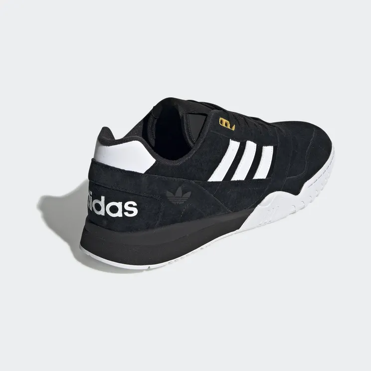 adidas-a-r-trainer EE9393