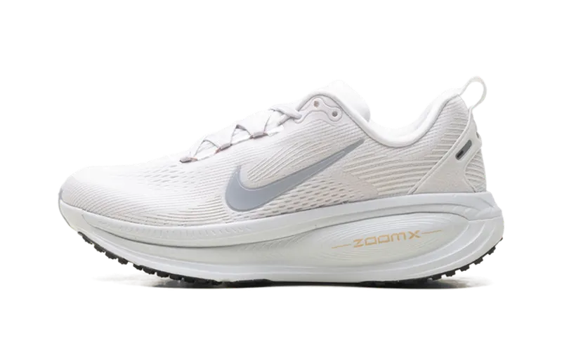 Nike Vomero 18 “Vast Grey Summit White” (HM6804-007)