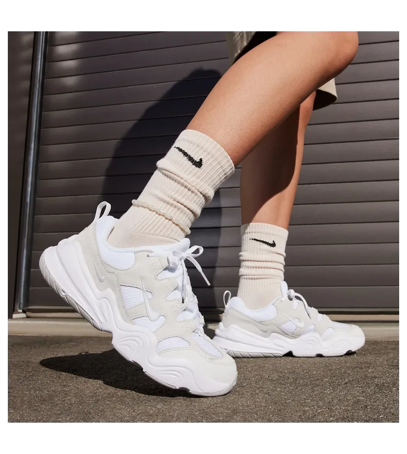 nike-tech-hera DR9761-100