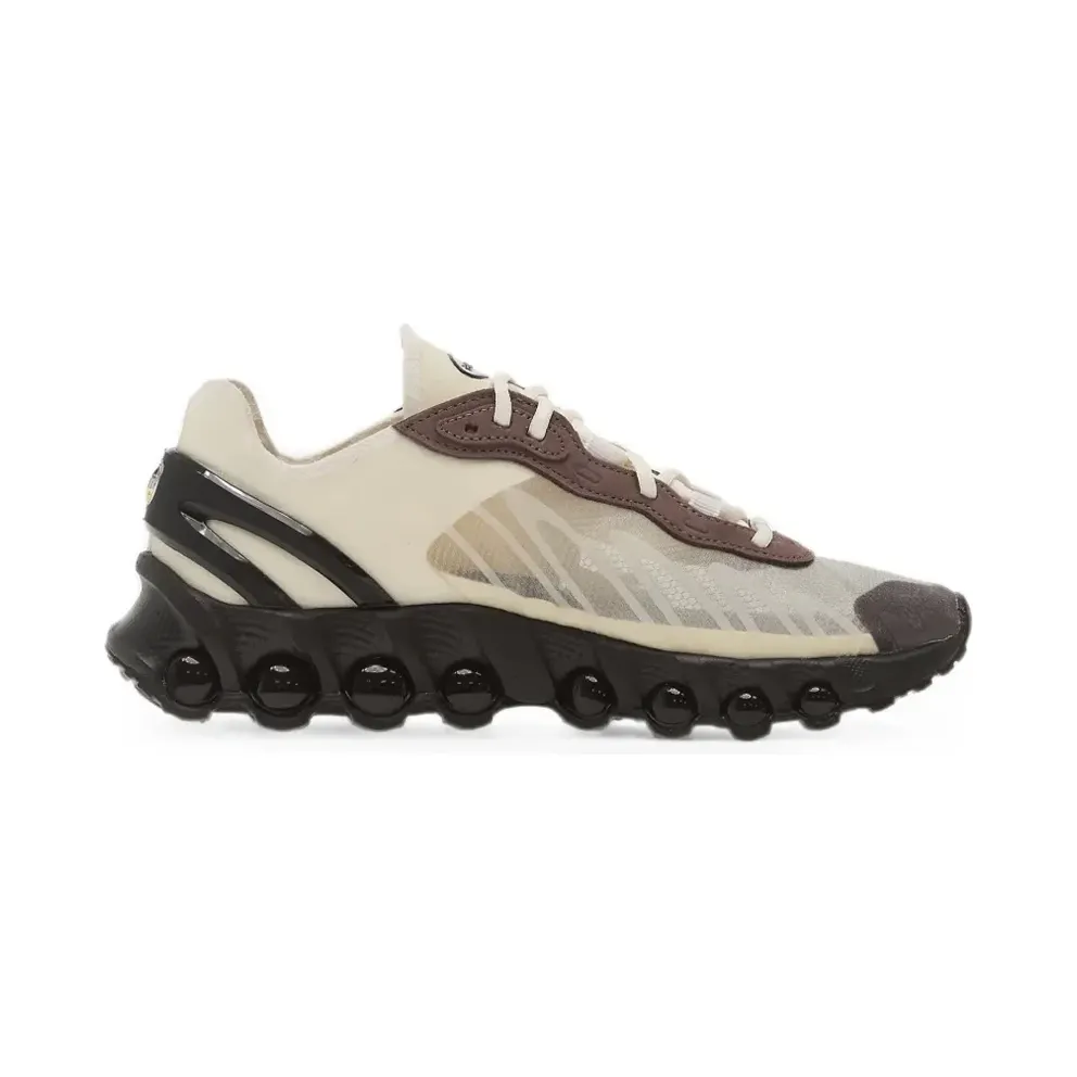 Nike Vomero Plus with logo – Pink (IO4479)