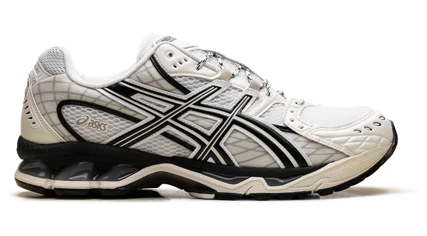 Asics Gel-Nimbus 10.1 “White Ivory”: comfort met een poetsrekening (5)