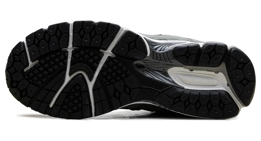 new-balance-2002r M2002RG1