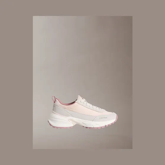 Calvin Klein Trailblazer – Suede Runner “WHISPER PINK/DK ECRU/DUSTY ROSE” (YW0YW020750JB)