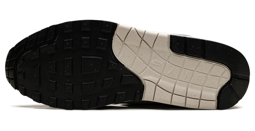 nike-air-max FN6952-103