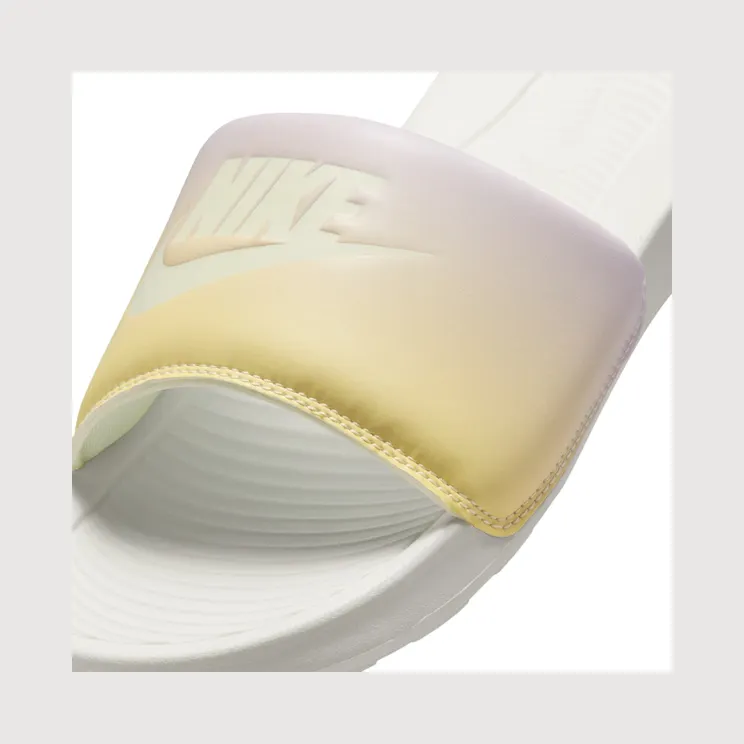 nike-slippers CN9676-107