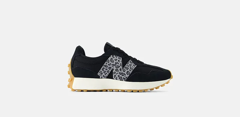 New Balance 327 Black (WS327LPC)