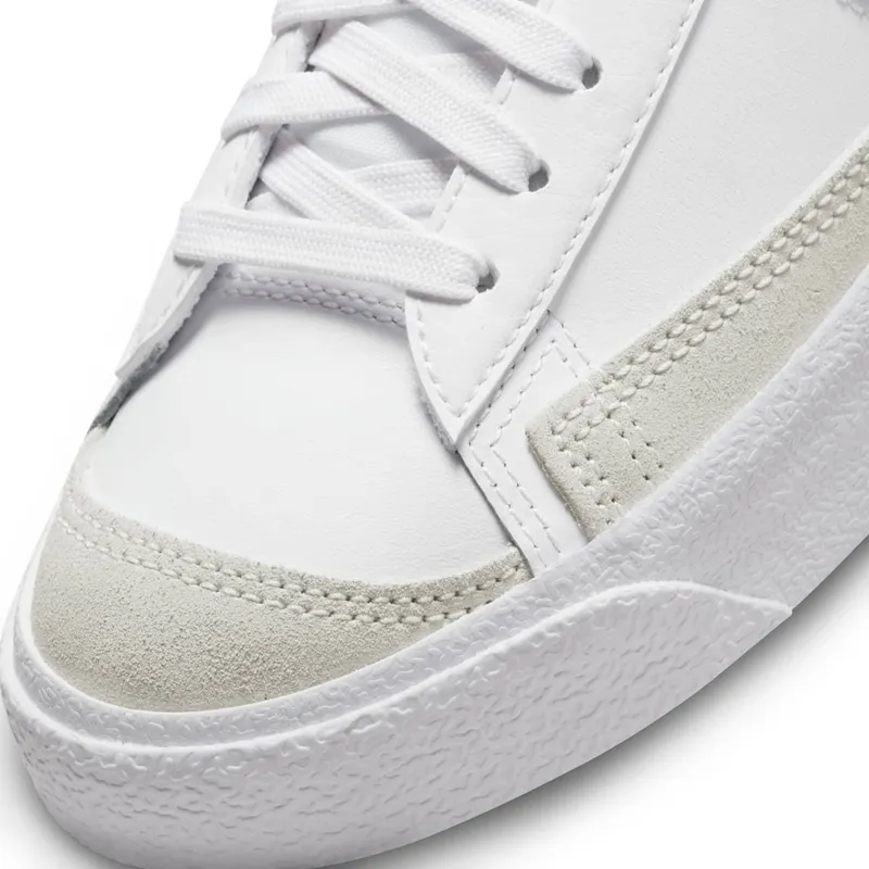Nike Blazer Mid ’77 Older Kids’ White (DA4086-109)