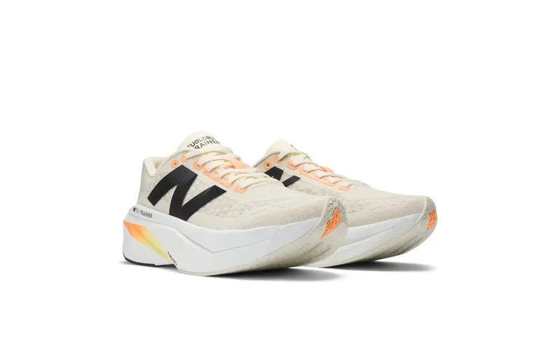 New Balance FuelCell SuperComp Trainer v3 “Hot Mango” (MRCXCA4)