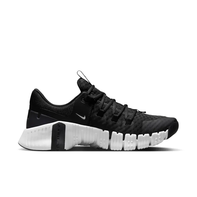 Nike Free Metcon 5 “Black / White” (DV3949-001)