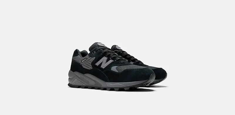 New Balance 580 Gore-Tex Black Magnet (MT580RGR)