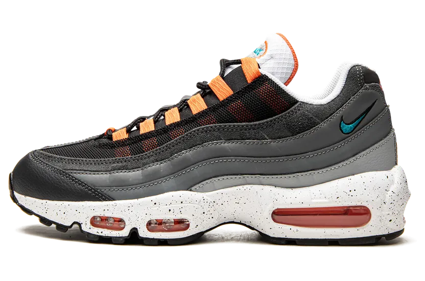 Nike Air Max 95 Zwart (CZ0191-001)