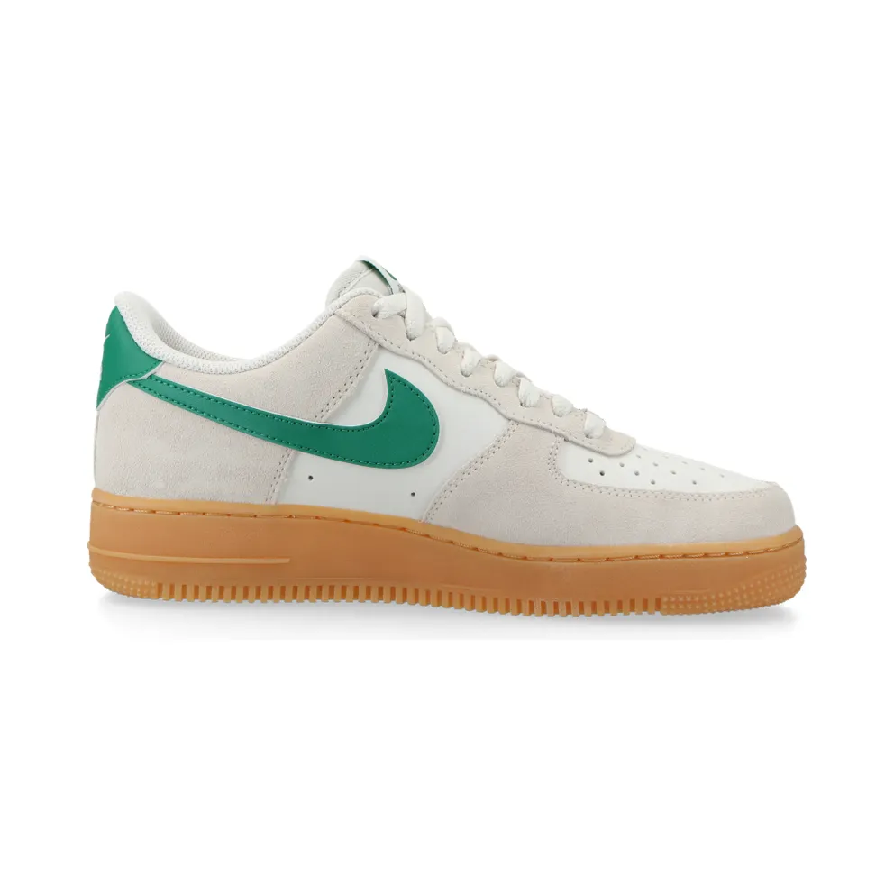 Nike Air Force 1 ’07 LV8 (beige / Green) – FQ8714-001
